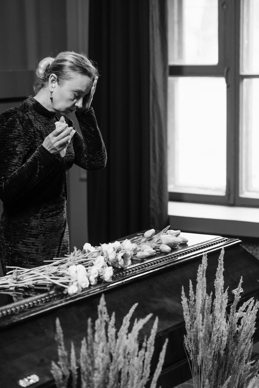 zakład pogrzebowy Poznań, usługi pogrzebowe Poznań, pogrzeby Poznań, krematorium, ceremonie pogrzebowe, prosektorium, kremacja, trumny, urny, przechowanie w chłodni, nekrologi, klepsydry, ekshumacje, grobowce, prace cmentarne, usługi cmentarne, finansowanie pogrzebu